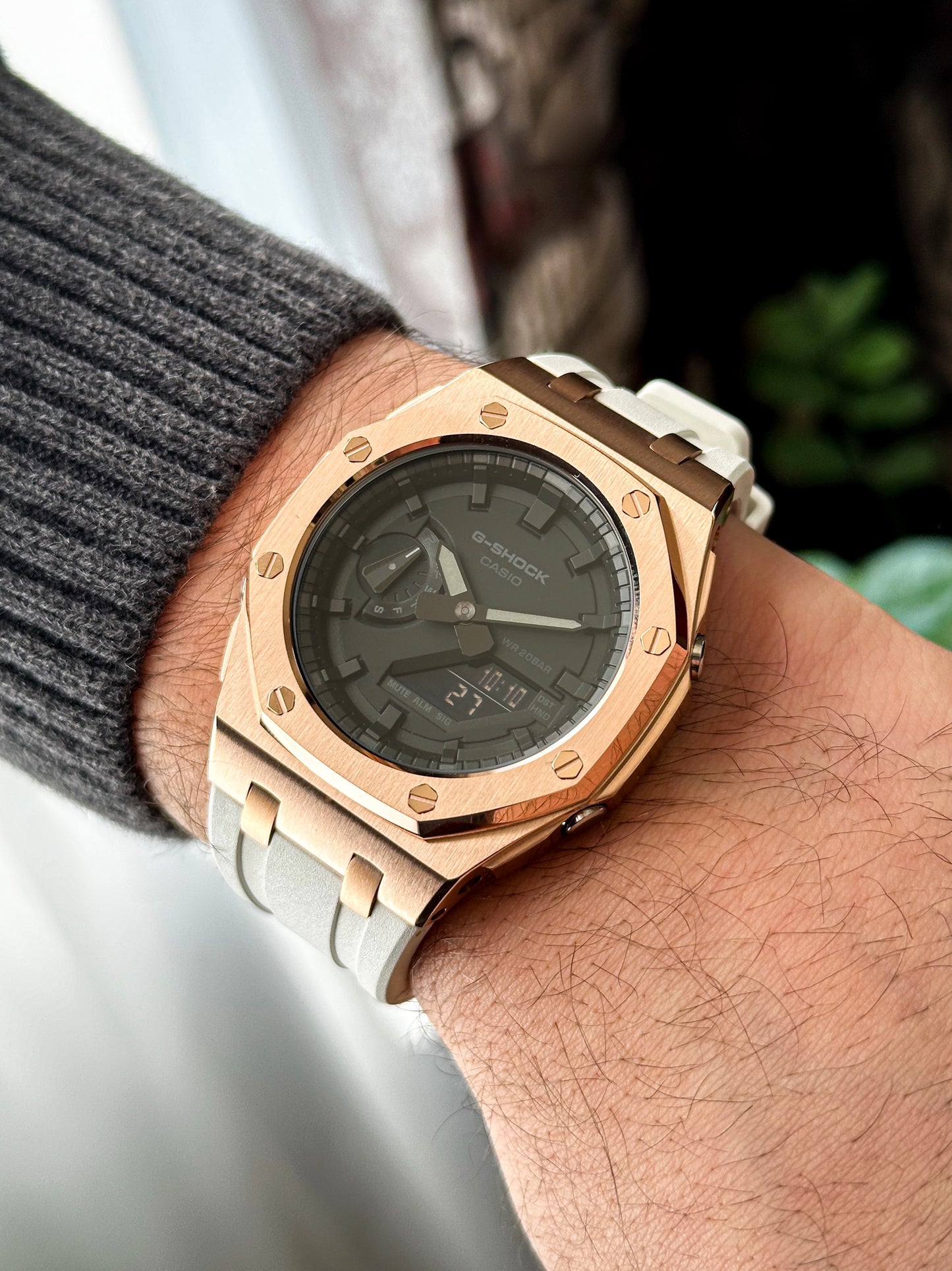 G-SHOCK CasiOak Belo bronzana - sa crnim brojčanikom sata