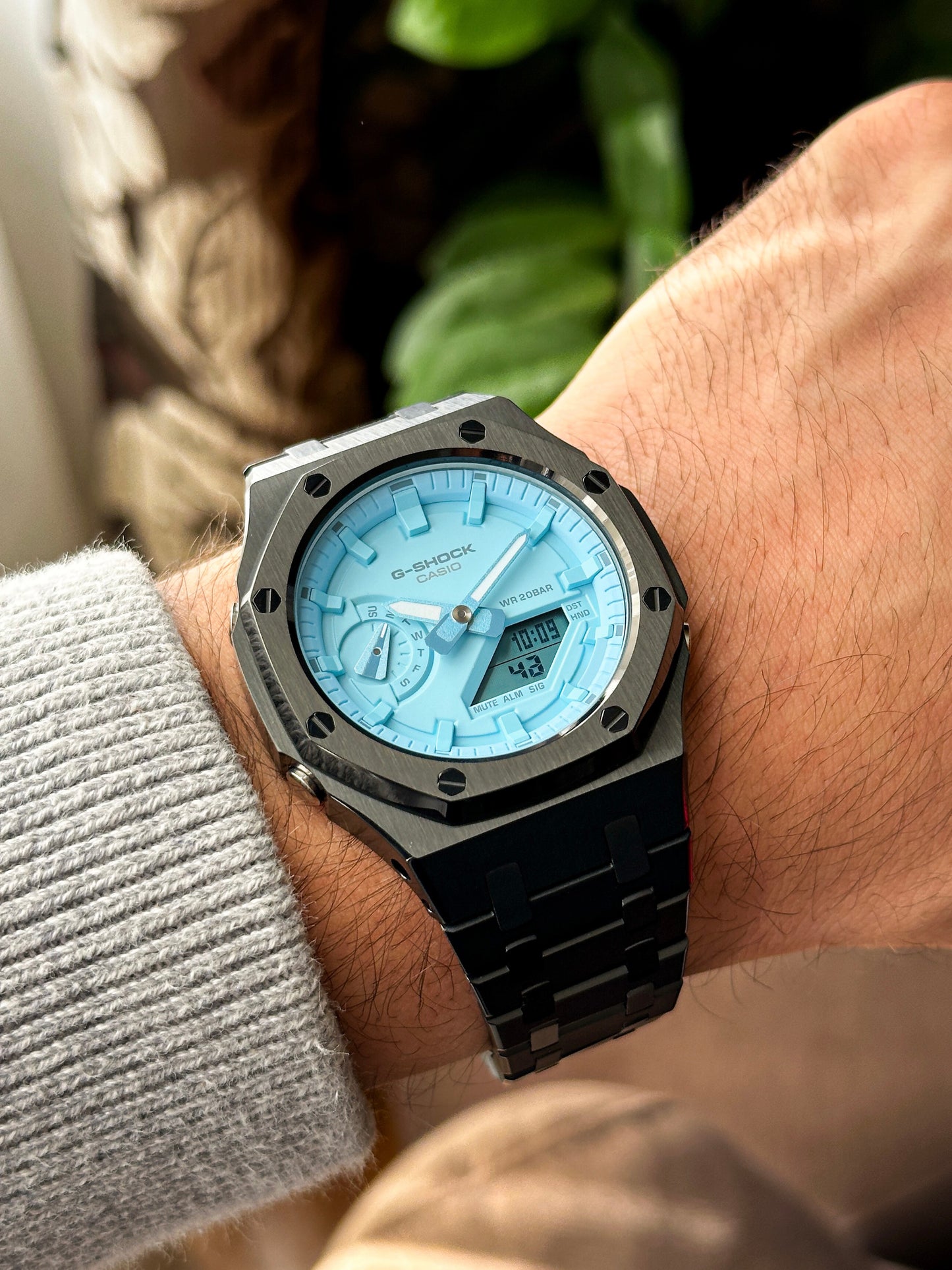 G-SHOCK CasiOak Potpuno crna - sa plavim brojčanikom sata