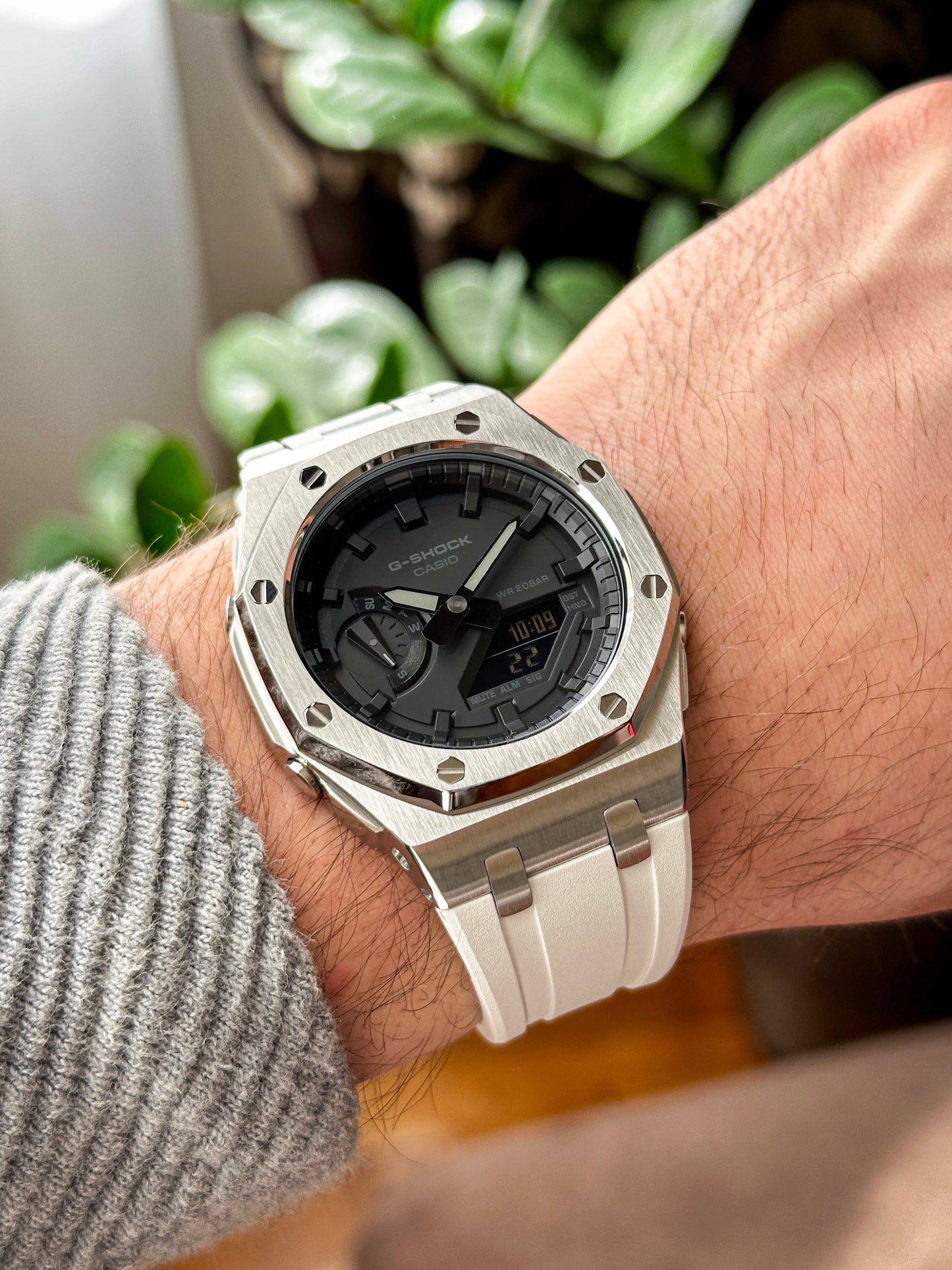 G-SHOCK CasiOak Belo srebrna - sa crnim brojčanikom sata