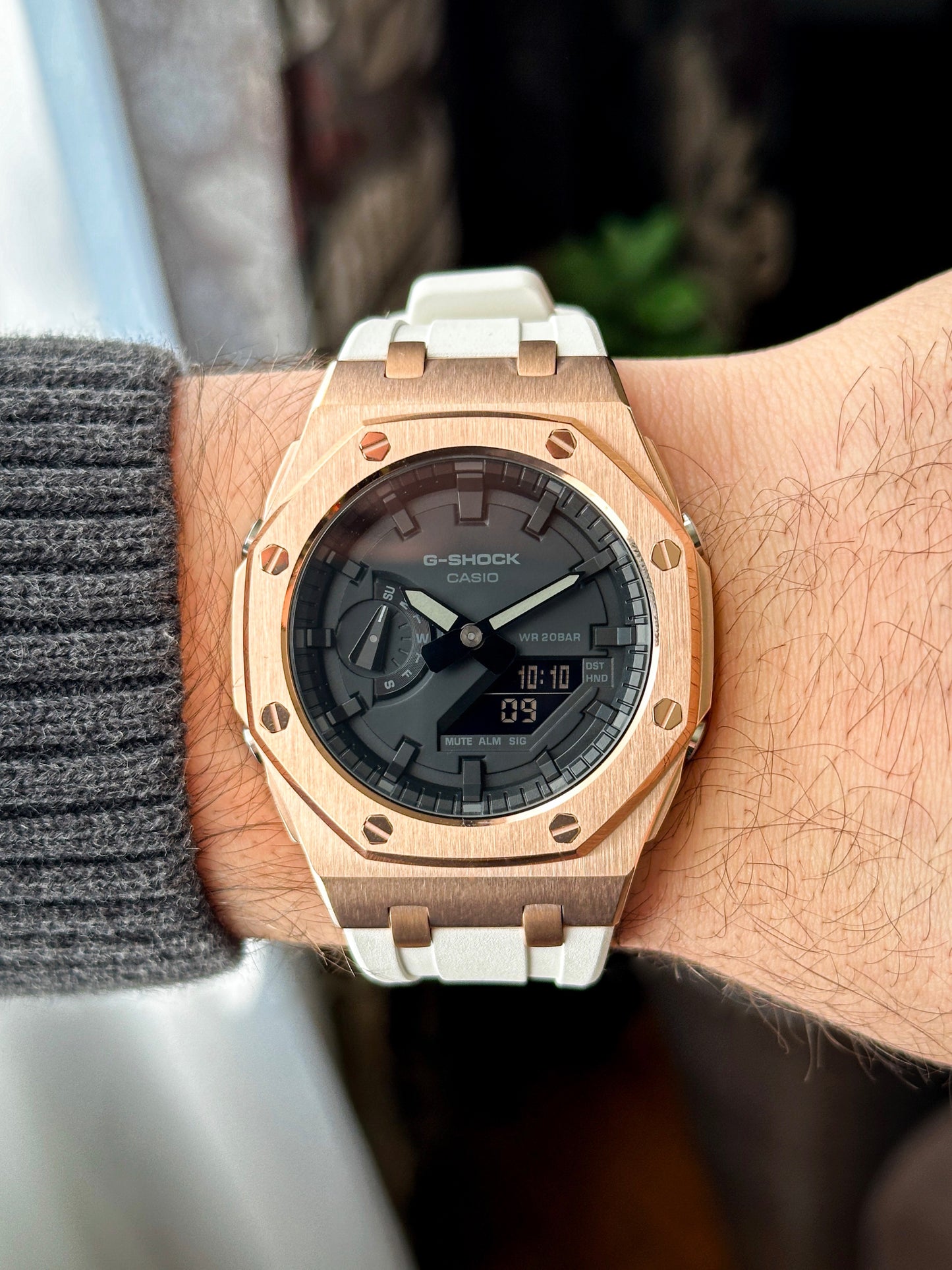 G-SHOCK CasiOak Belo bronzana - sa crnim brojčanikom sata