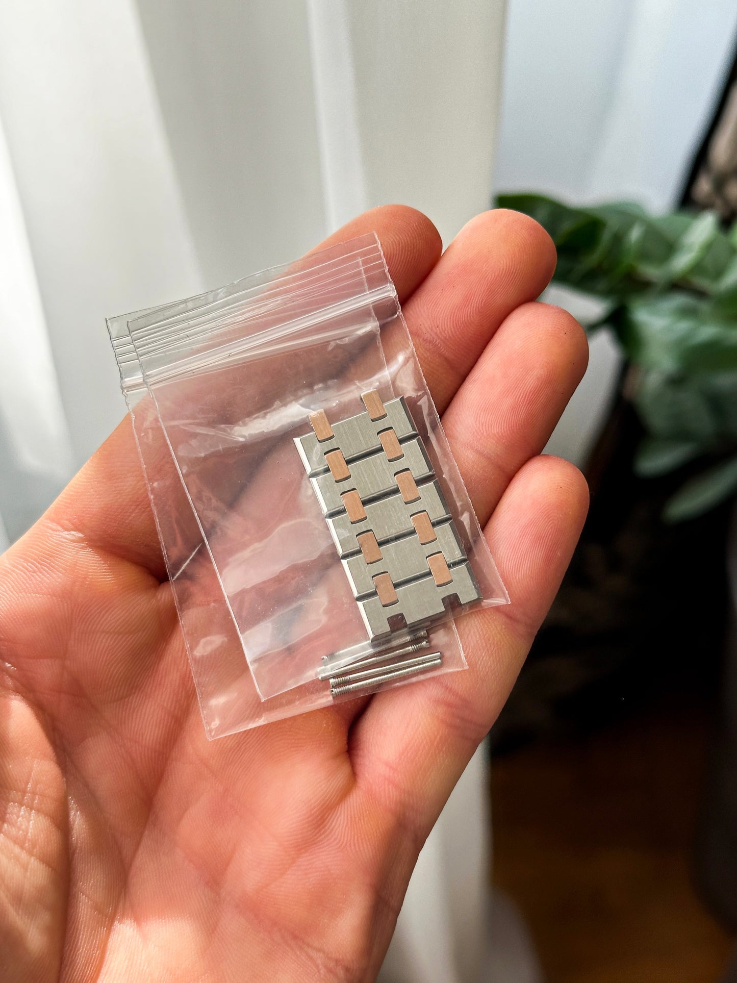 G-SHOCK CasiOak Mix - sa belim brojčanikom sata