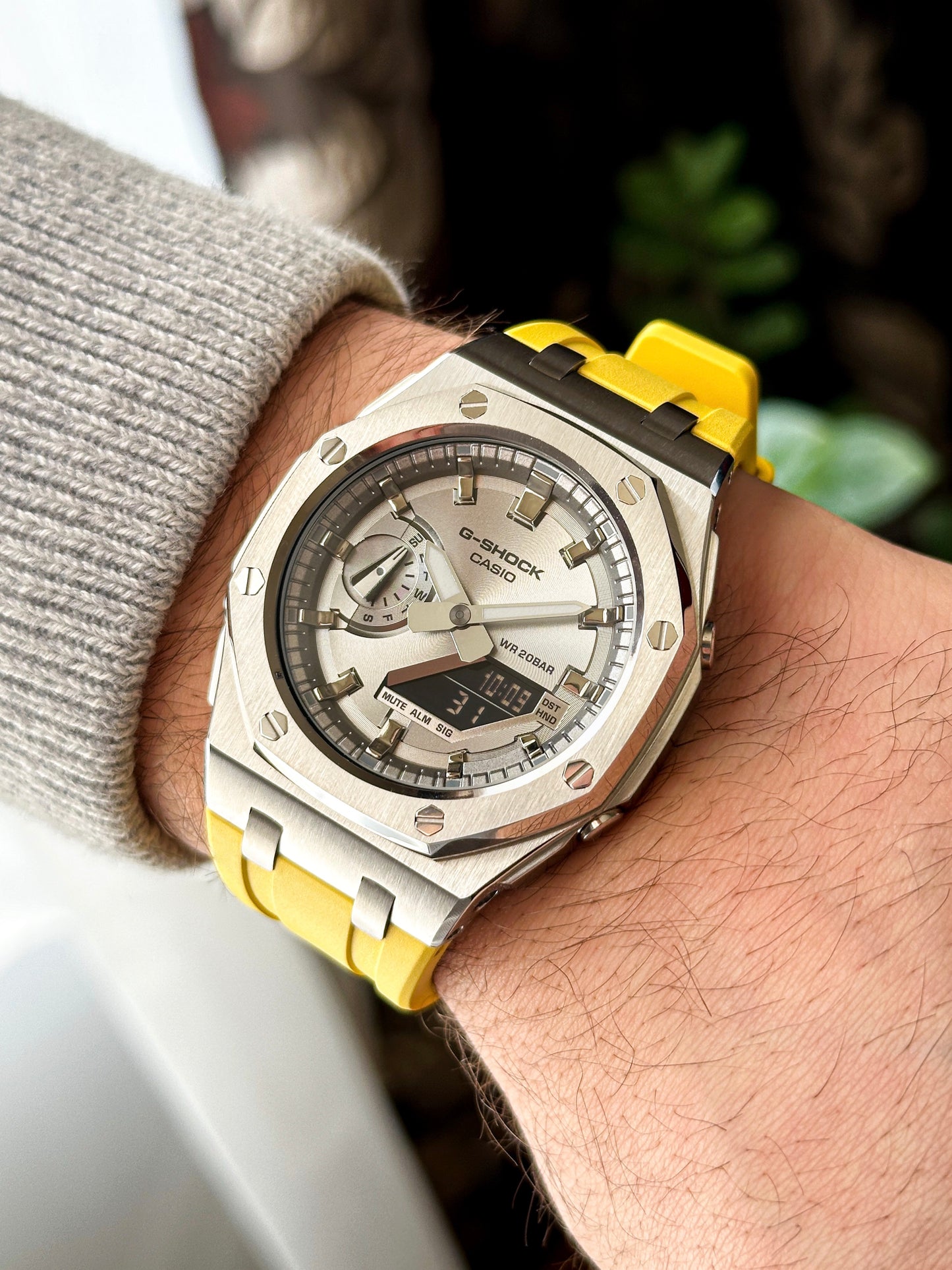 G-SHOCK CasiOak Žuto srebrna - sa srebrnim brojčanikom sata