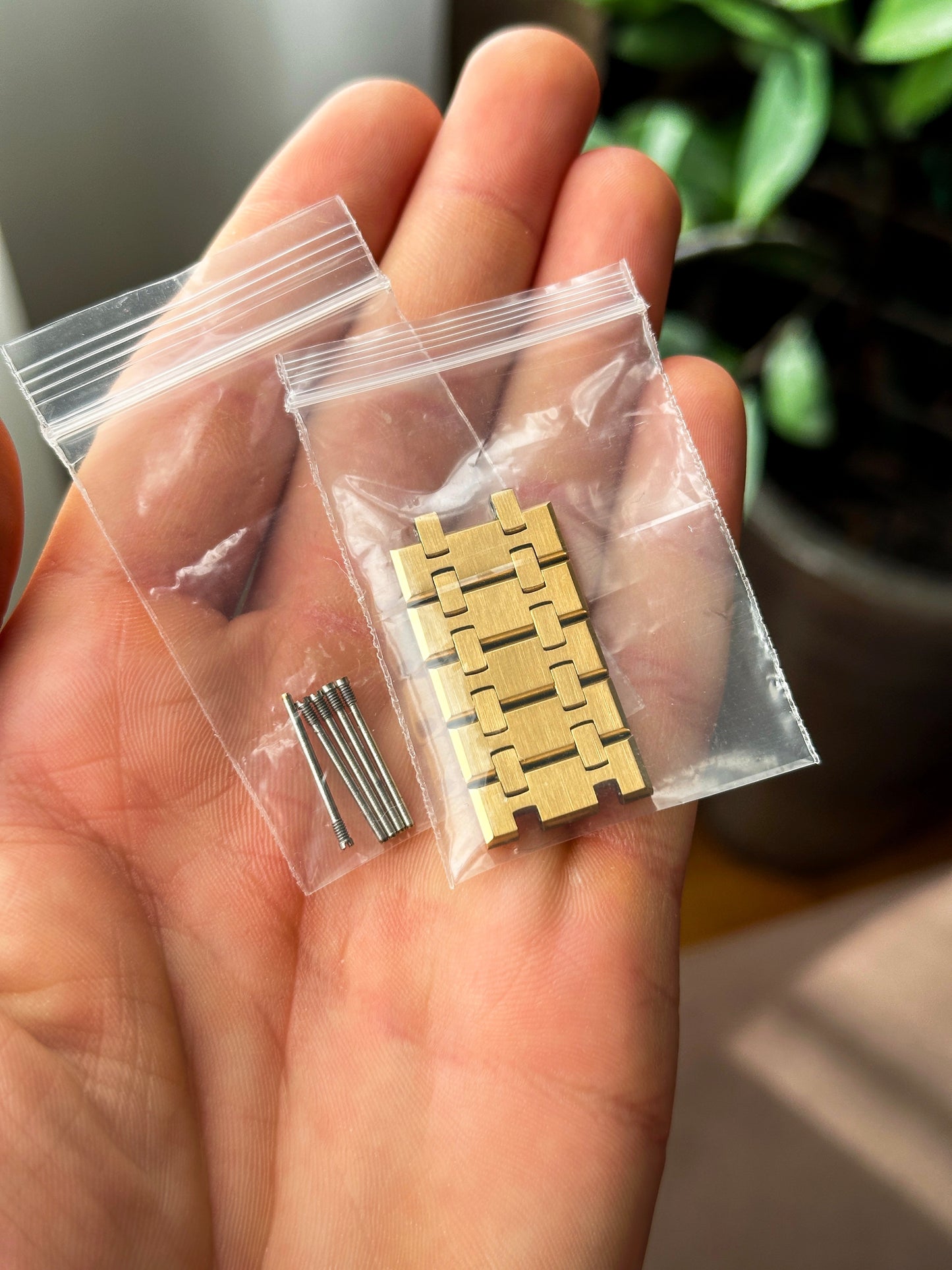 G-SHCOK CasiOak Potpuno zlatan - sa zlatnim brojčanikom sata