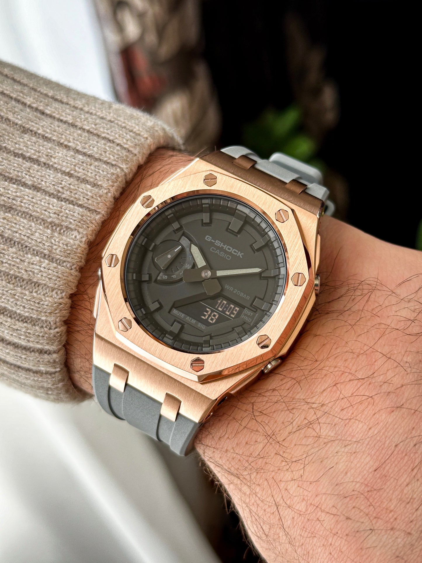 G-SHOCK CasiOak Sivo bronzana - sa crnim brojčanikom sata