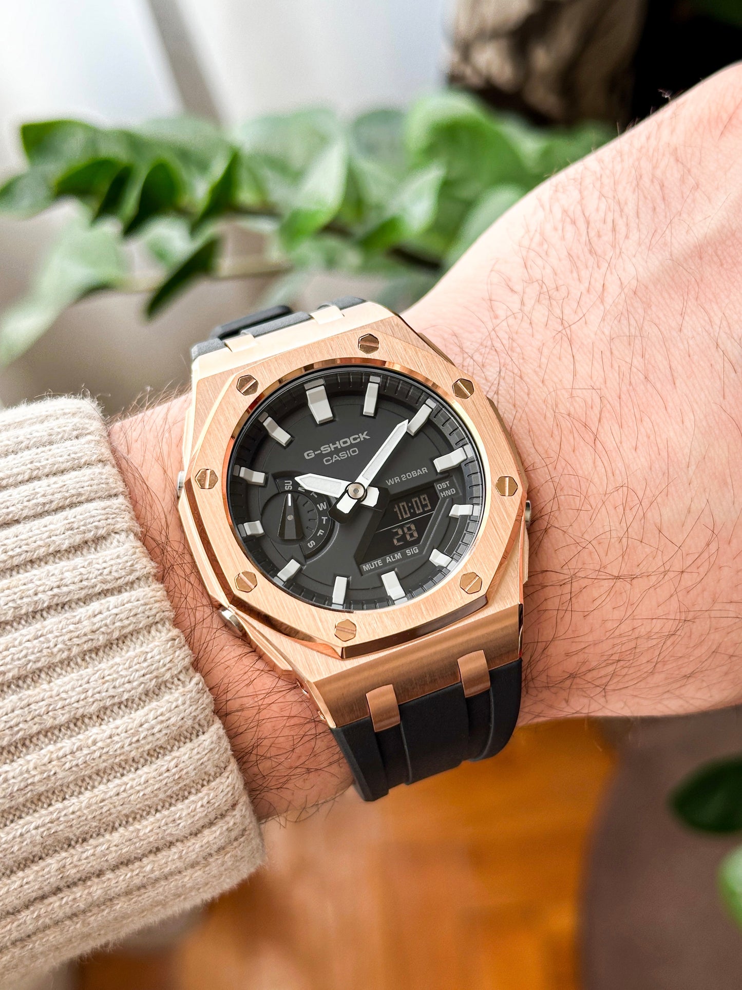 G-SHOCK CasiOak Crno bronzana - sa crno belim brojčanikom sata