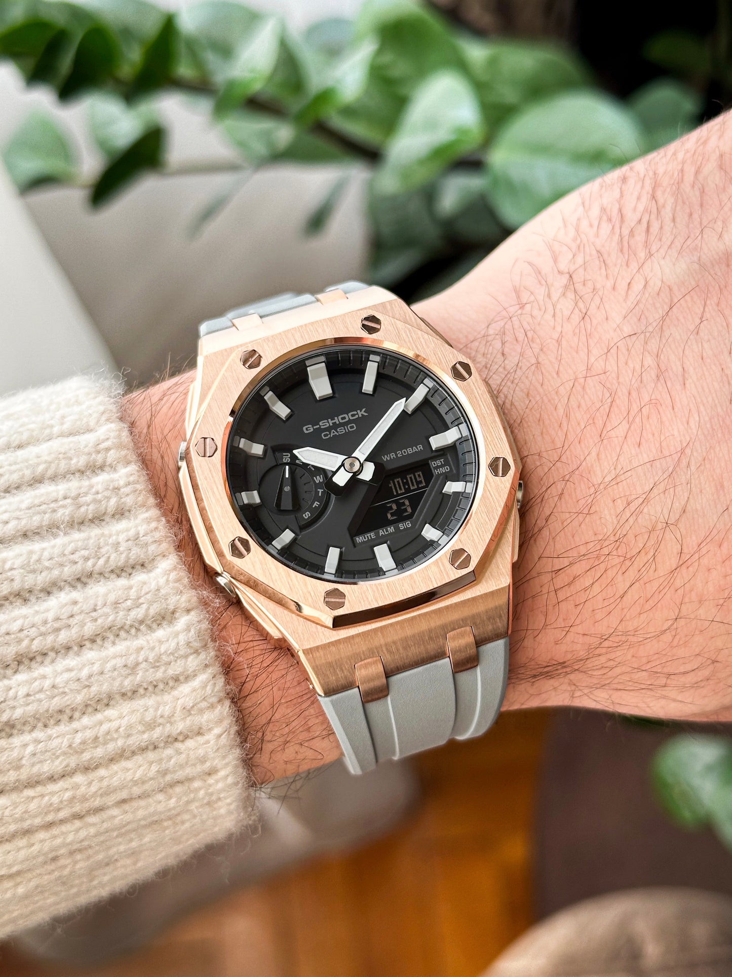 G-SHOCK CasiOak Sivo bronzana - sa crno belim brojčanikom sata