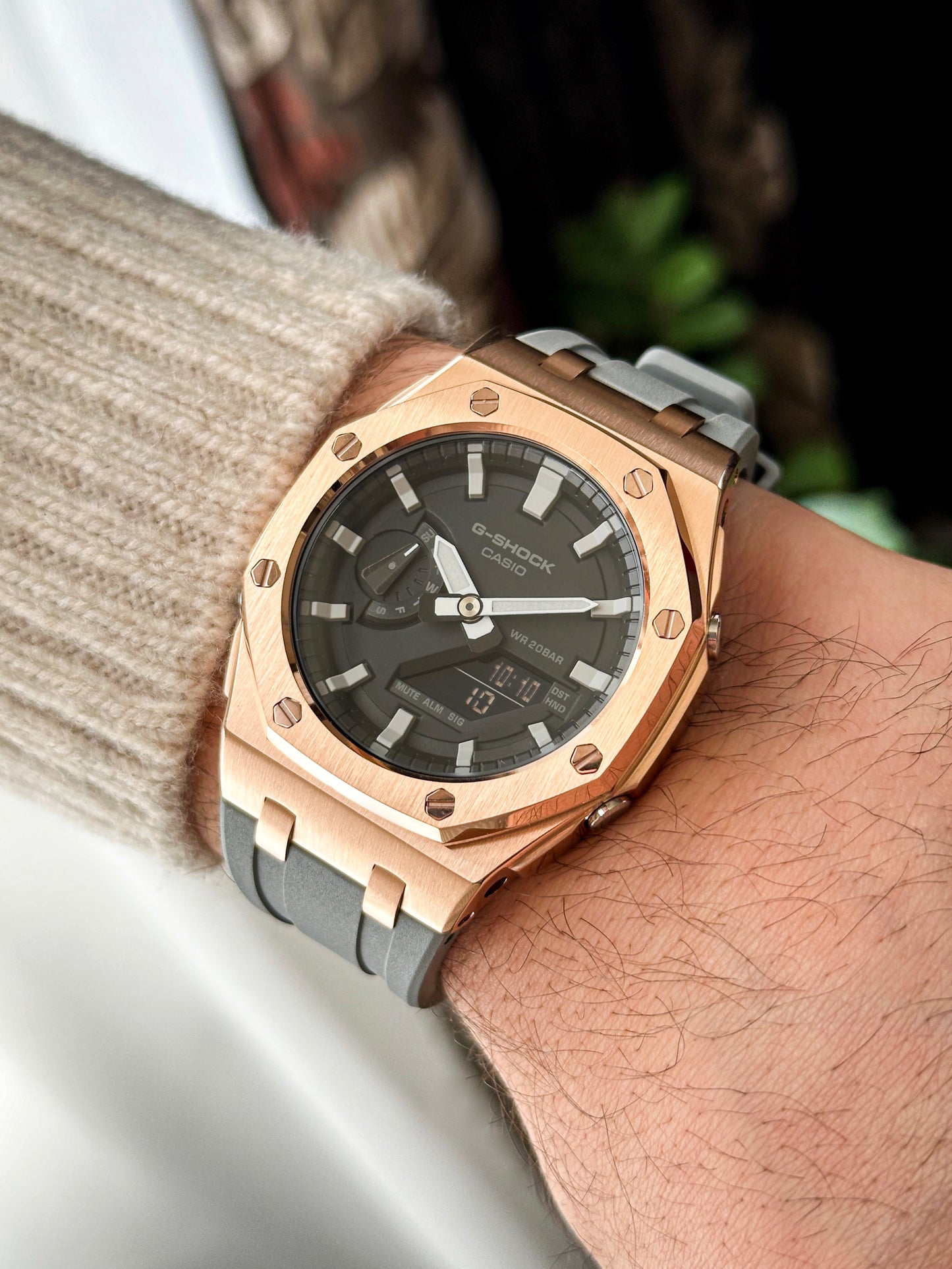 G-SHOCK CasiOak Sivo bronzana - sa crno belim brojčanikom sata