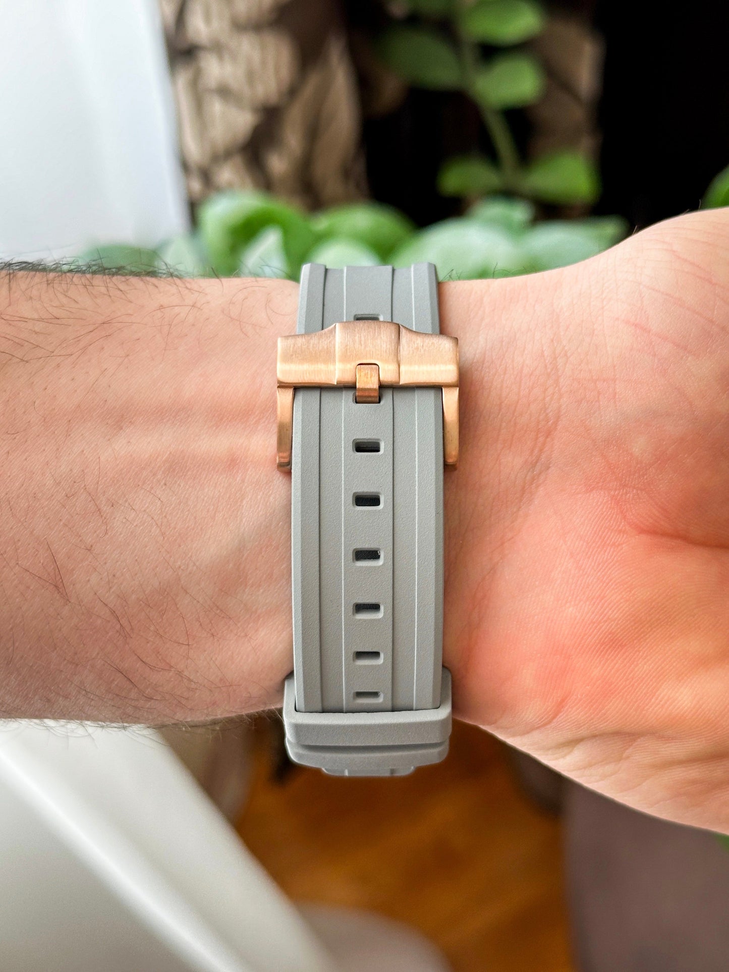 G-SHOCK CasiOak Sivo bronzana - sa bronzanim brojčanikom sata