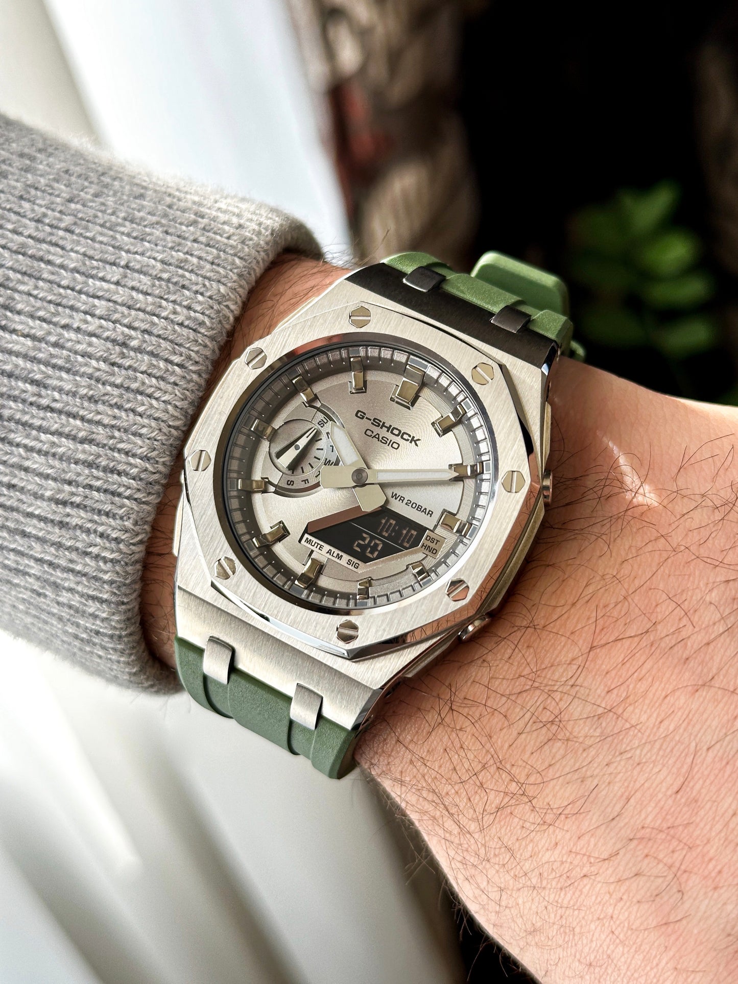 G-SHOCK CasiOak Zeleno srebrna - sa srebrnim brojčanikom sata