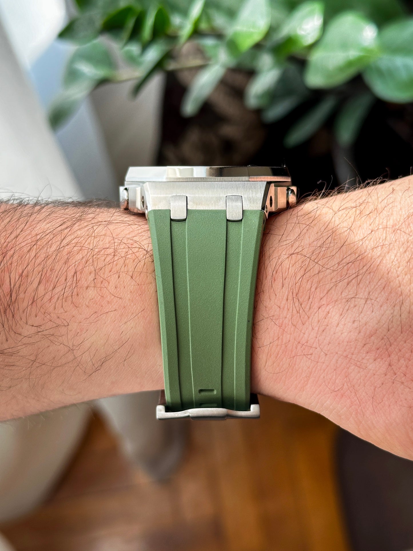 G-SHOCK CasiOak  Zeleno srebrna - sa crno zelenim brojčanikom sata