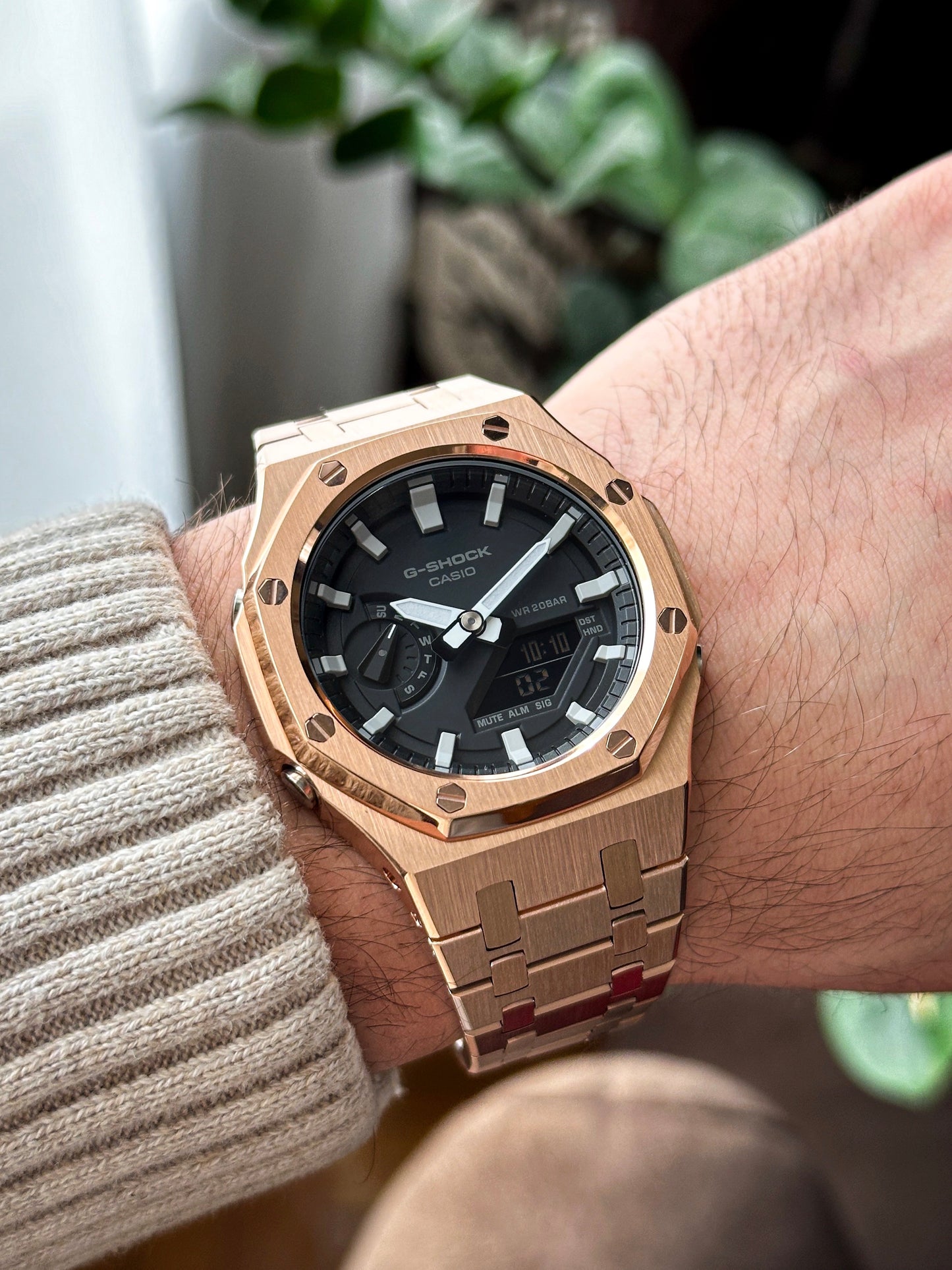 G-SHOCK CasiOak Potpuno bronzana - sa crno belim brojčanikom