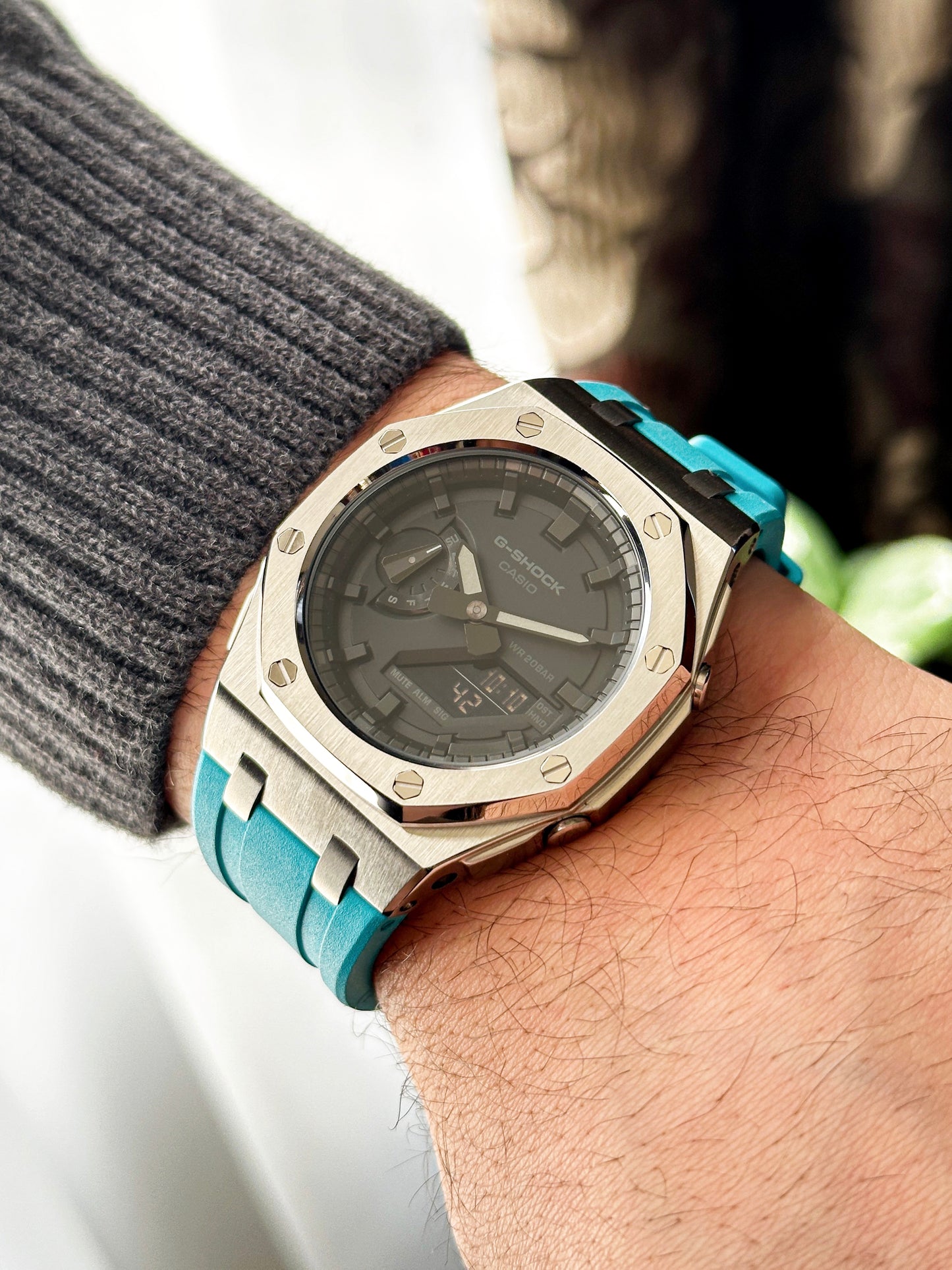 G-SHOCK CasiOak Plavo srebrna - sa crnim brojčanikom sata