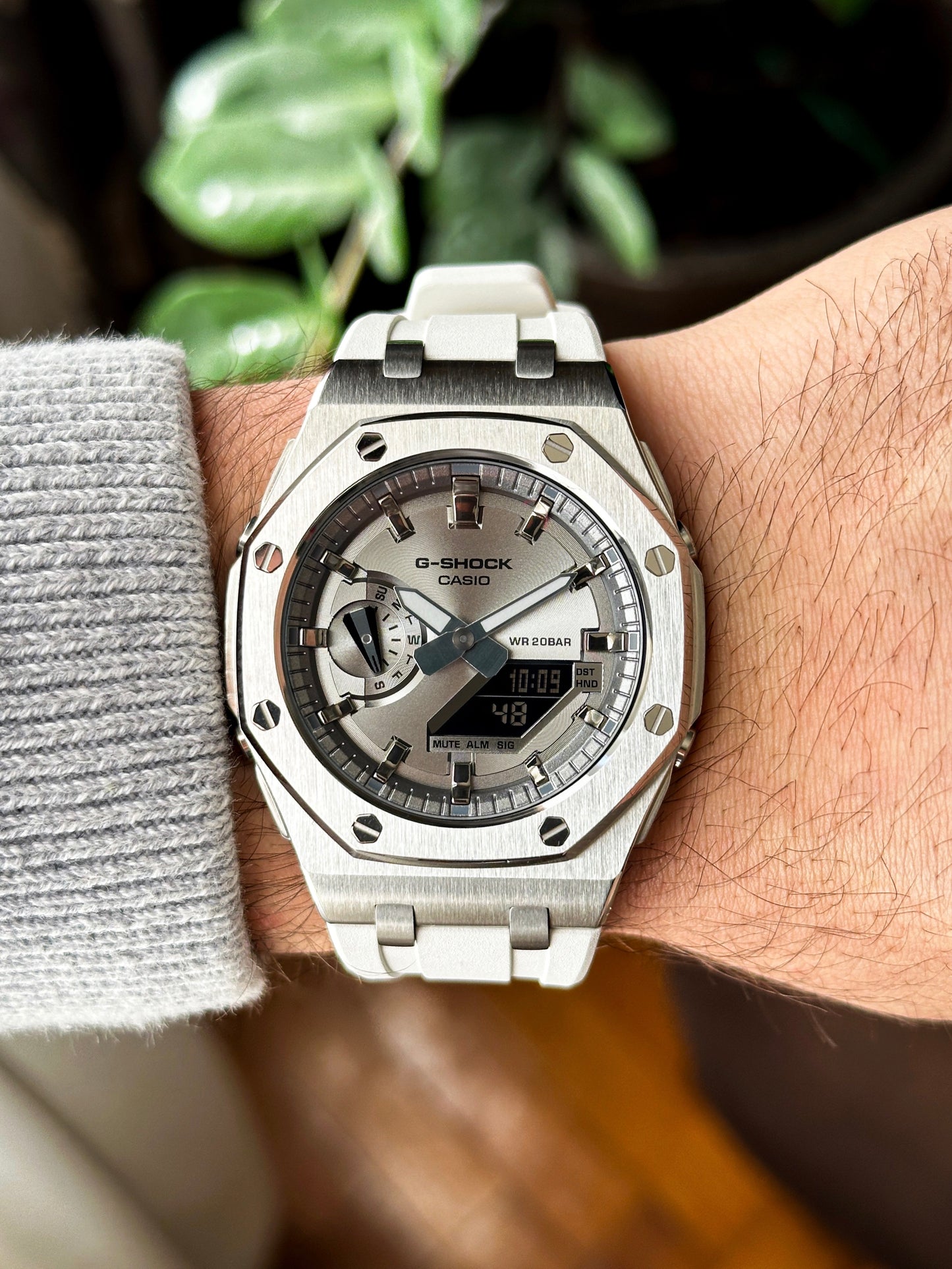 G-SHOCK CasiOak Belo srebrna - sa srebrnim brojčanikom sata