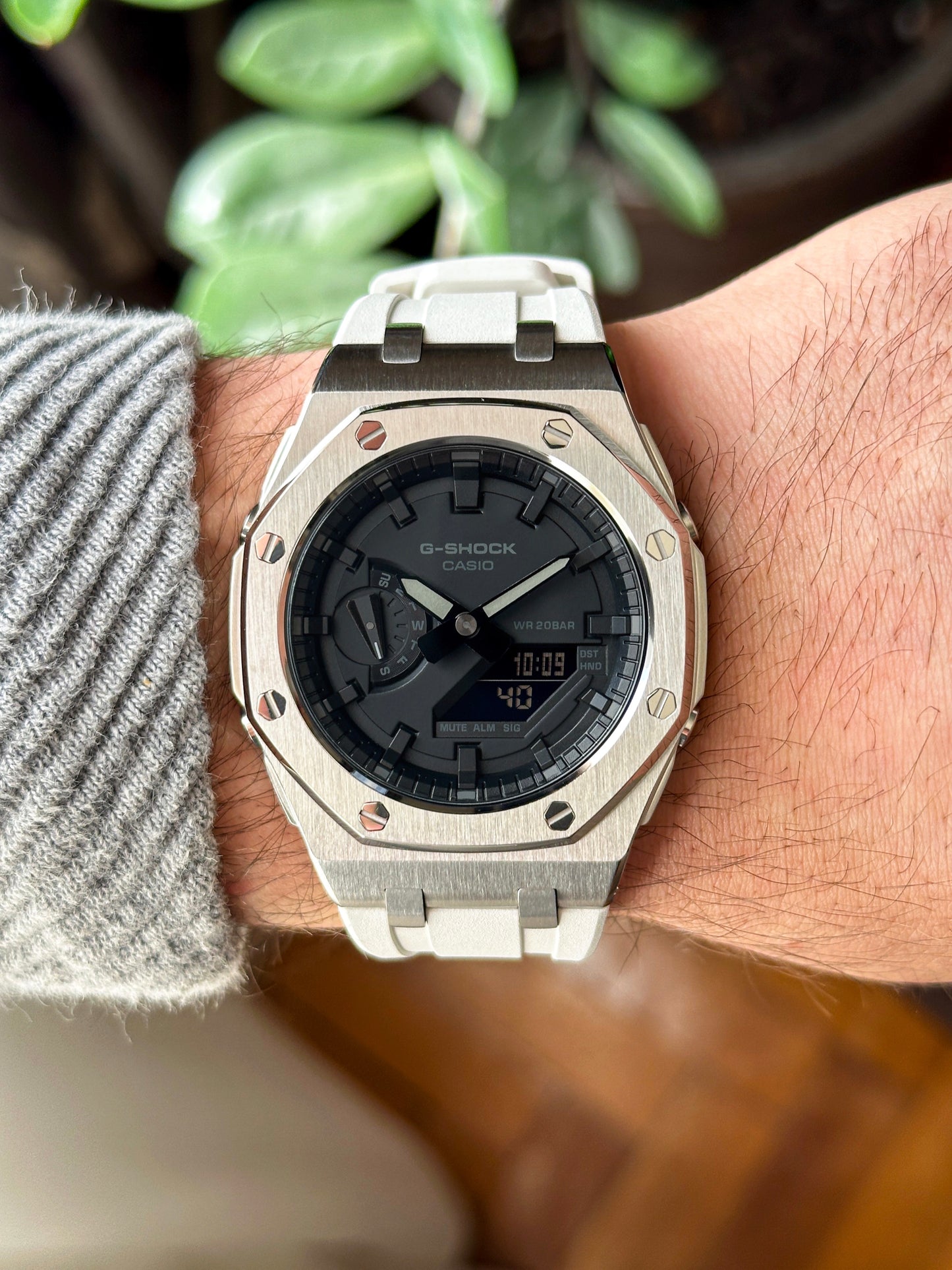 G-SHOCK CasiOak Belo srebrna - sa crnim brojčanikom sata