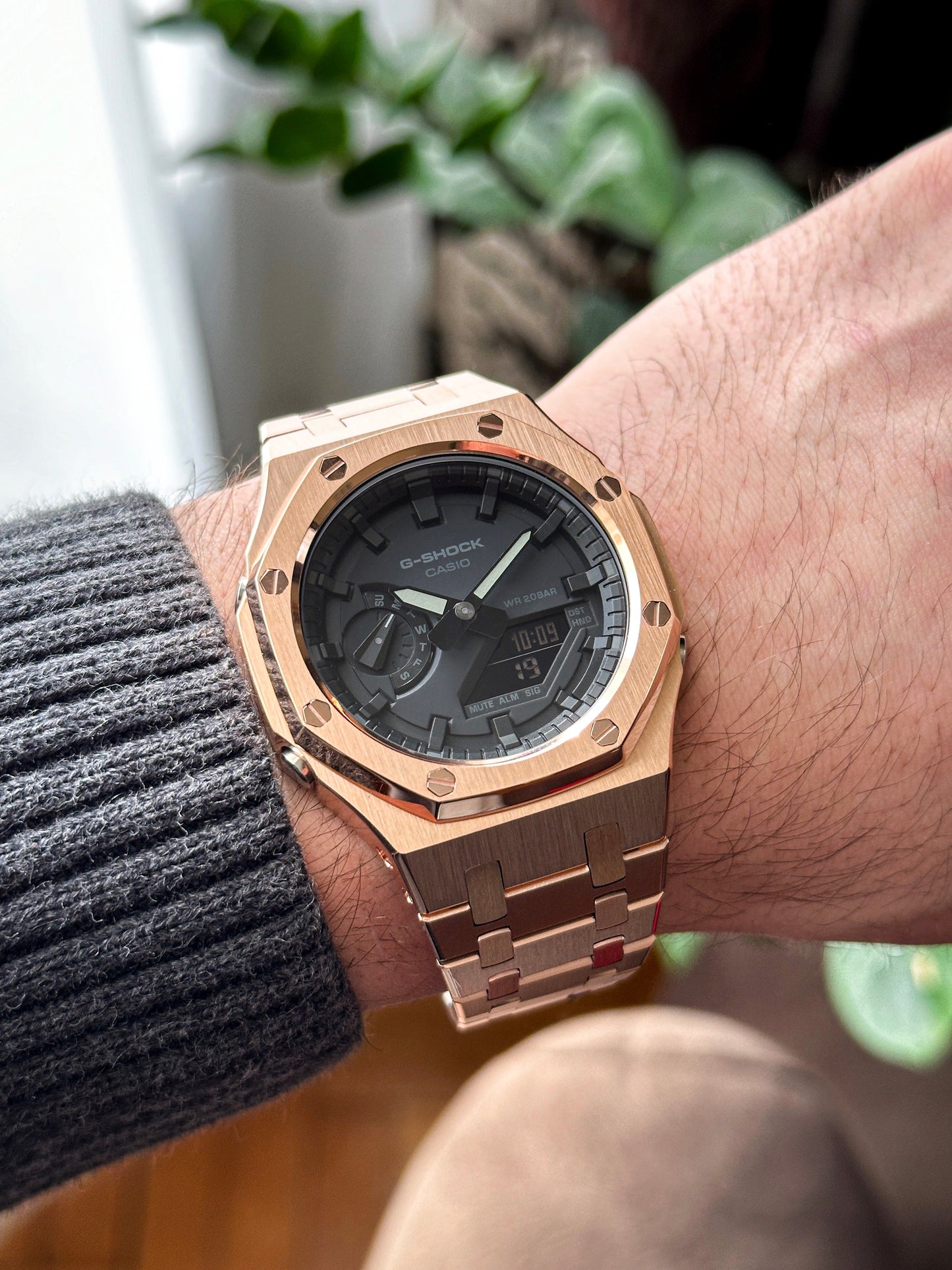 G-SHOCK CasiOak Potpuno bronzana - sa crnim brojčanikom sata