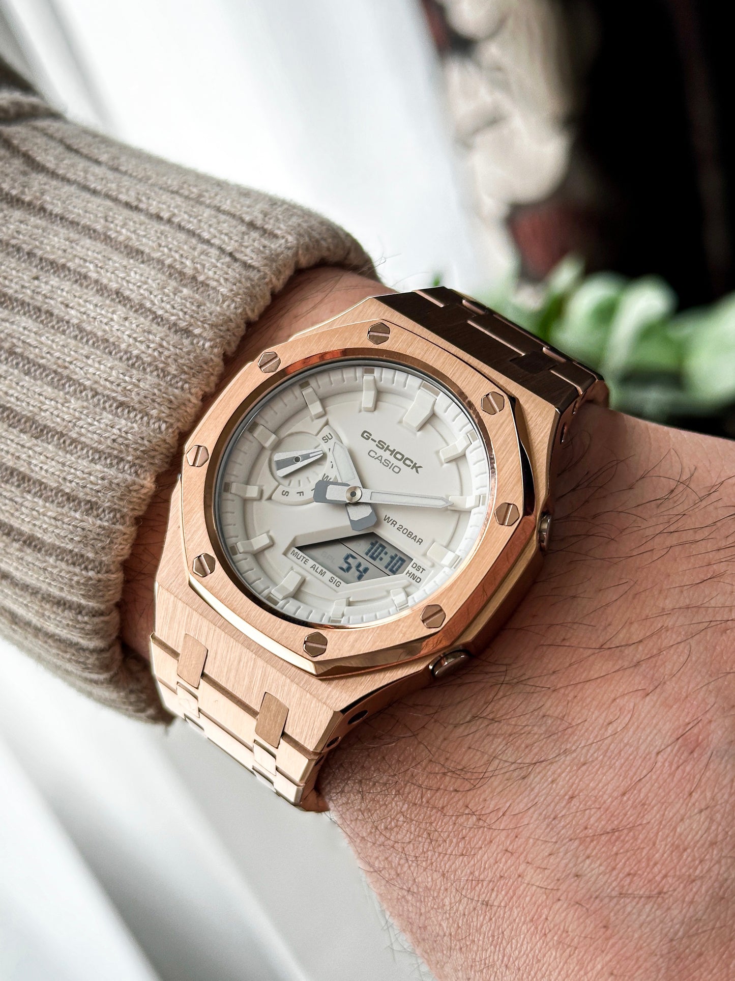 G-SHOCK CasiOak Potpuno bronzana - sa belim brojčanikom sata