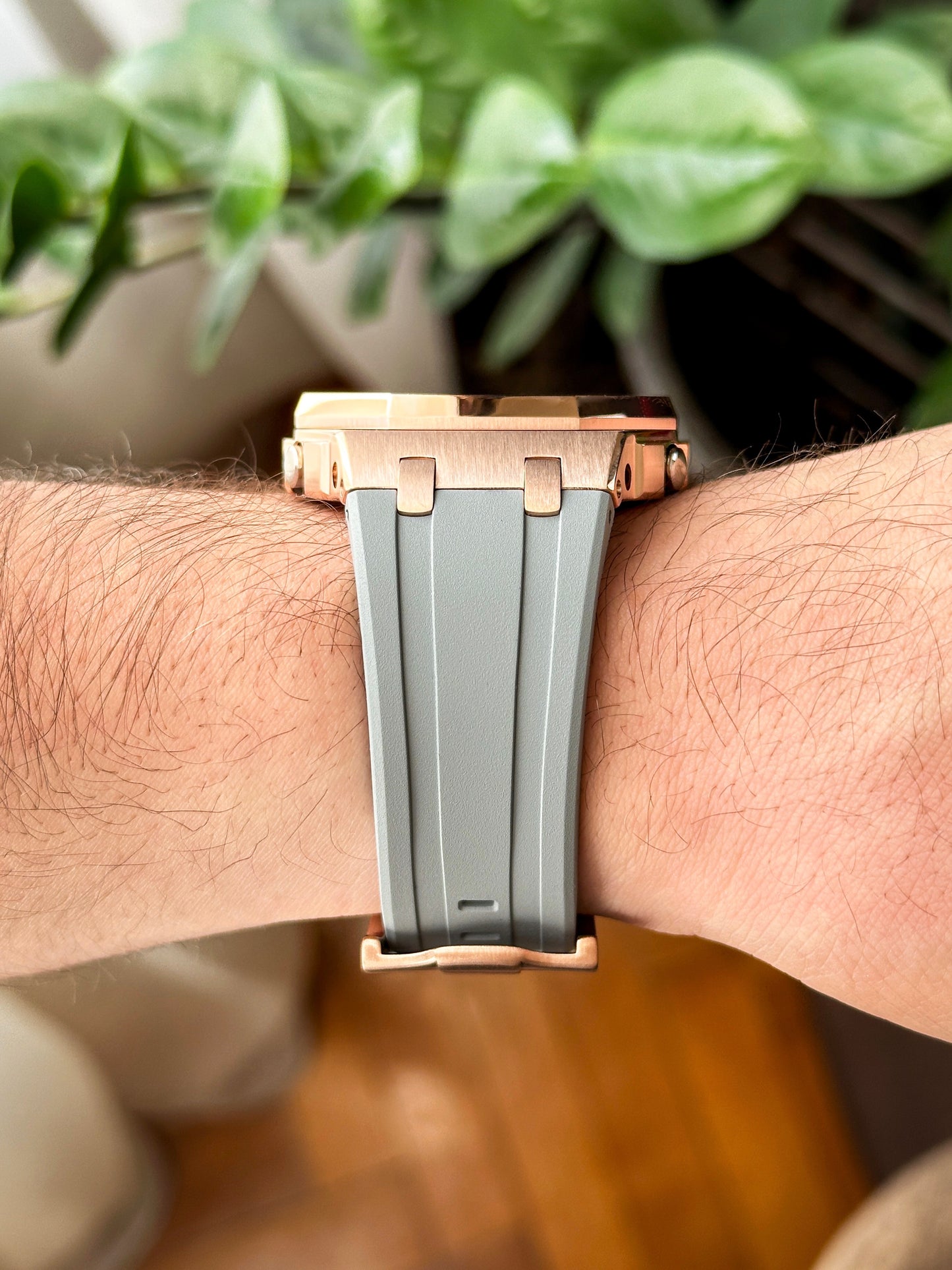 G-SHOCK CasiOak Sivo bronzana - sa crnim brojčanikom sata