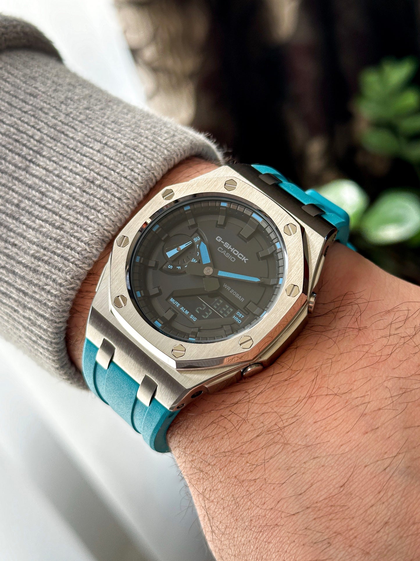 G-SHOCK CasiOak Plavo srebrna - sa crno plavim brojčanikom sata