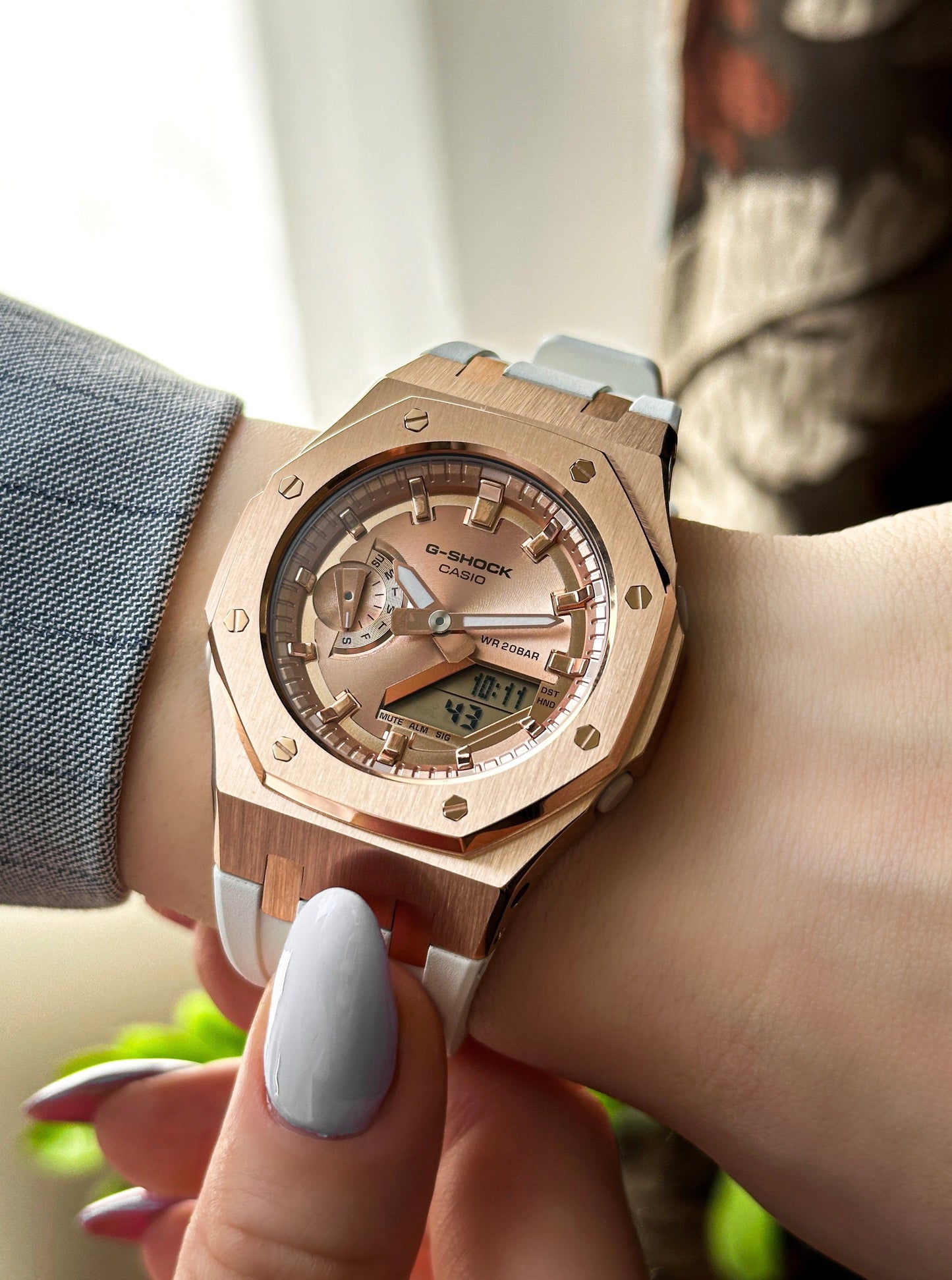 G-SHOCK CasiOak Belo bronzana - sa bronzanim brojčanikom sata