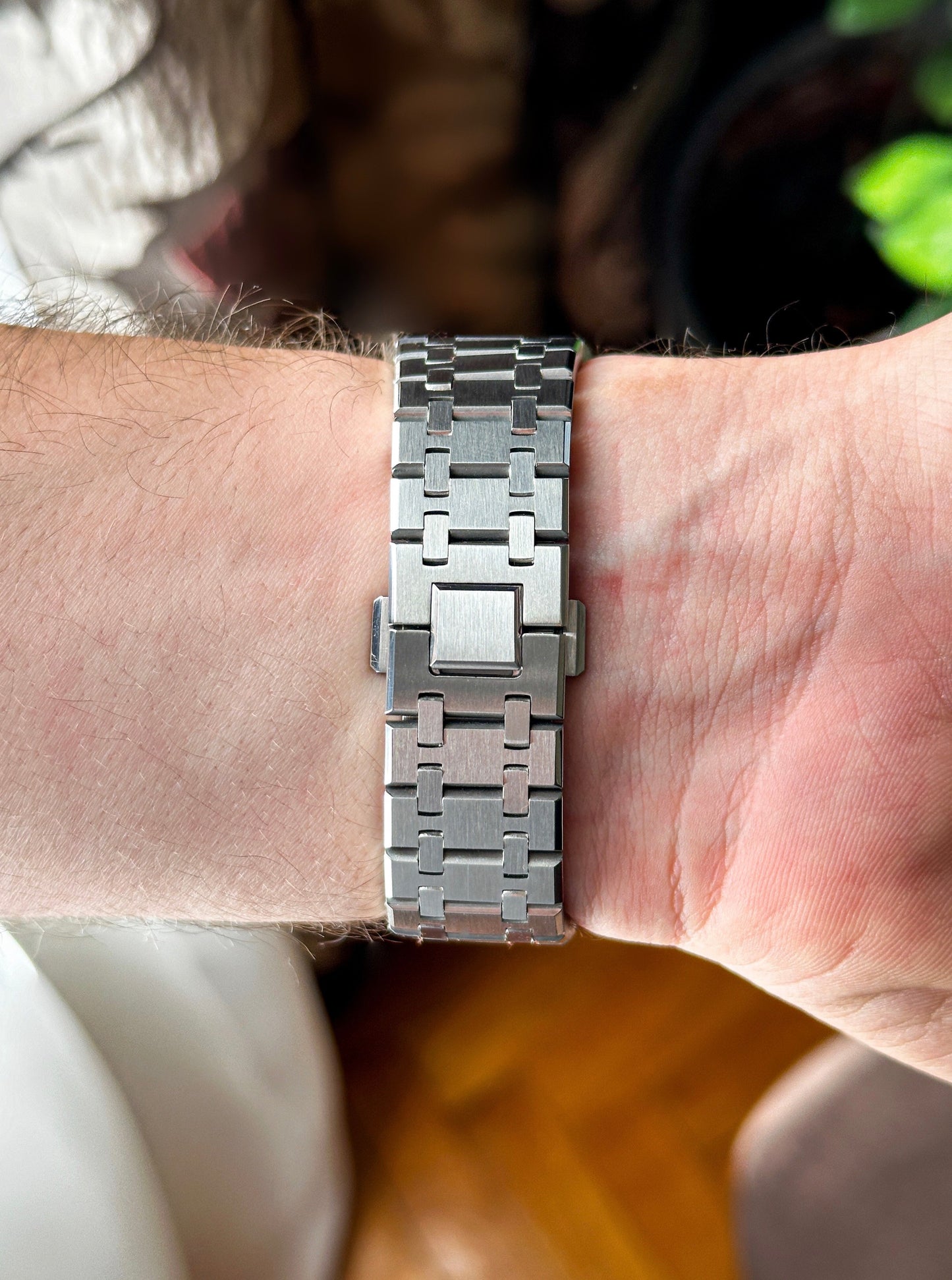 G-SHOCK CasiOak Potpuno srebrna - sa srebrnim detaljima brojčanikom sata